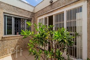 Image 8 - 821527
