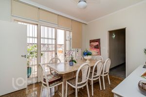 Image 3 - 821527