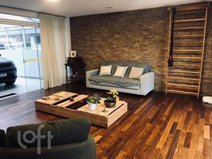 Image 9 - 821537