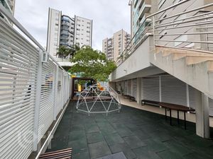 Image 22 - 821542