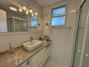 Image 8 - 821542