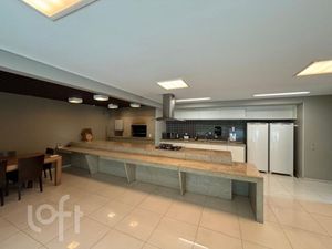 Image 32 - 821542