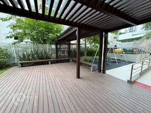 Image 19 - 821542