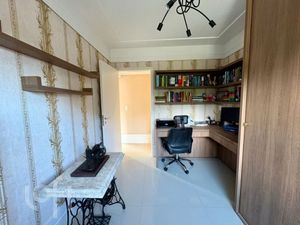 Image 23 - 821573