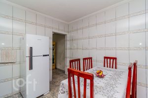 Image 8 - 821854