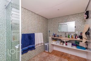 Image 19 - 821854