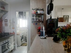 Image 20 - 821865