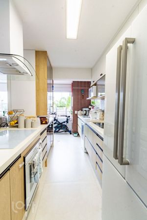 Image 4 - 821878