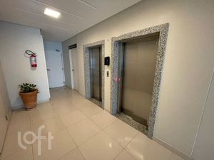 Image 32 - 821904