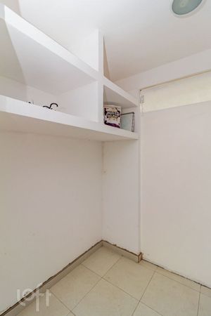 Image 34 - 822079