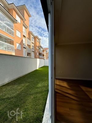 Image 25 - 822166