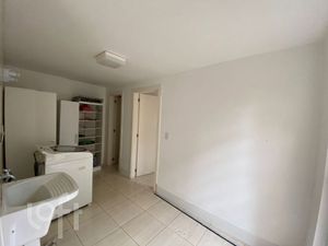 Image 18 - 822397