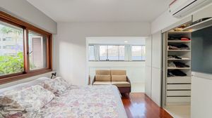 Image 35 - 822415