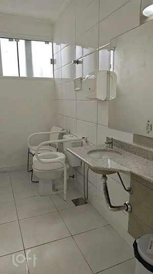 Image 9 - 822444