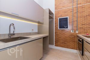 Image 17 - 822552