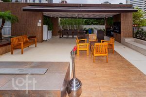 Image 38 - 822552
