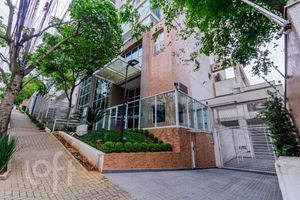 Image 62 - 822552
