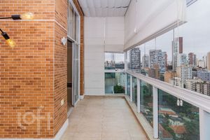 Image 5 - 822552