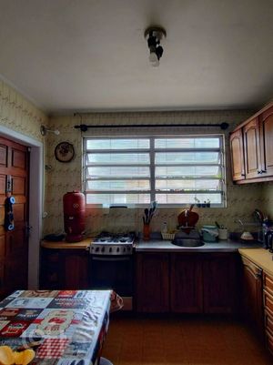 Image 5 - 822700
