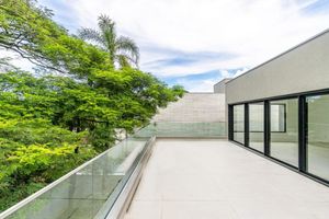 Image 32 - 822714