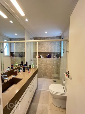 Image 32 - 822725