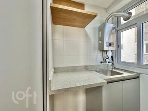Image 8 - 822800