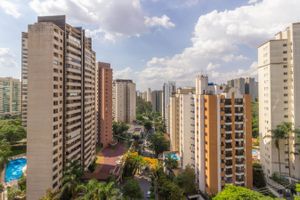 Image 8 - 822805