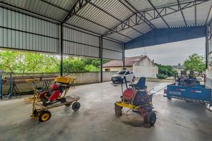 Image 7 - 822865