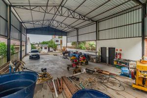 Image 9 - 822865