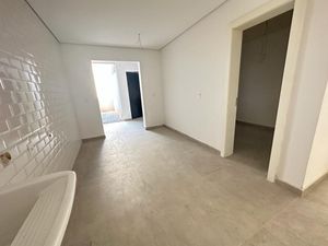 Image 4 - 822978