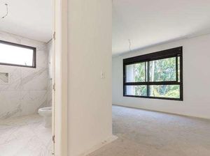 Image 32 - 822988