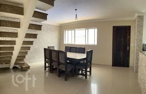 Image 18 - 823067