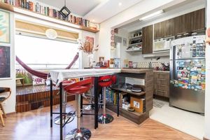 Image 16 - 823142