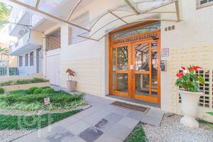 Image 32 - 823267