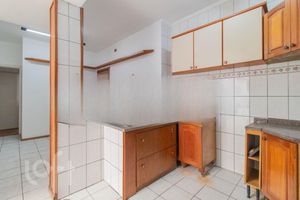 Image 19 - 823267