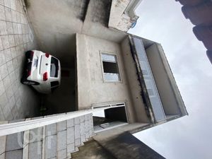 Image 62 - 823500
