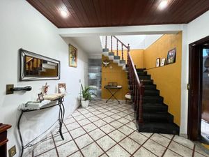 Image 19 - 823504