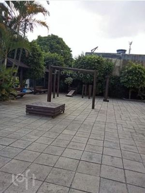 Image 7 - 823819