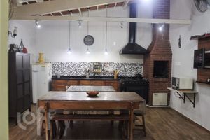 Image 25 - 823889