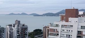Image 10 - 823895
