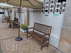 Image 15 - 823990