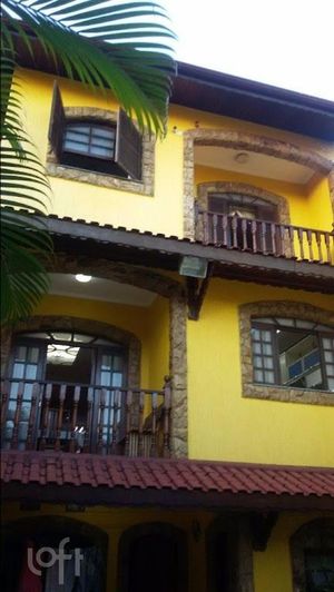 Image 8 - 824108