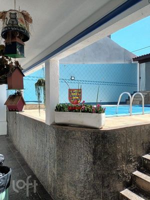 Image 15 - 824422
