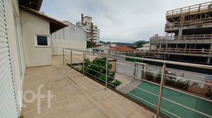 Image 18 - 824438
