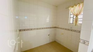 Image 9 - 824457