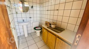 Image 10 - 824457