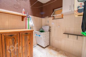 Image 25 - 824474