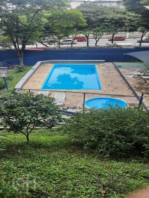 Image 5 - 824914