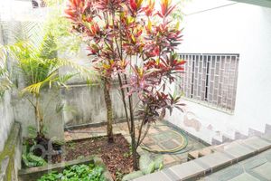 Image 33 - 824927