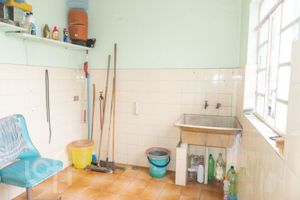 Image 22 - 824927